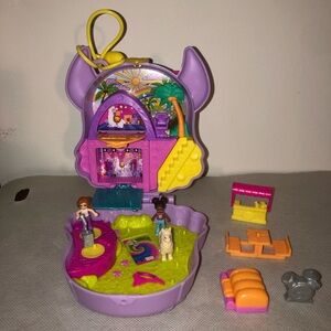 Polly Pocket Mini Toys Camp Adventure Llama Compact Playset